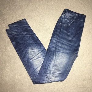 Fleece-lined Leggings that look like jeans!